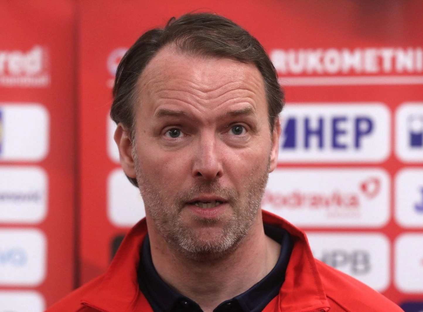 Pili li Sigurdsson naopako ili je  jednostavno realan?
